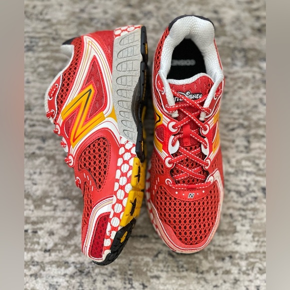 NEW Run Disney x New Balance Minnie Mouse Sneakers Womens Size 11 Red RARE - Picture 6 of 13